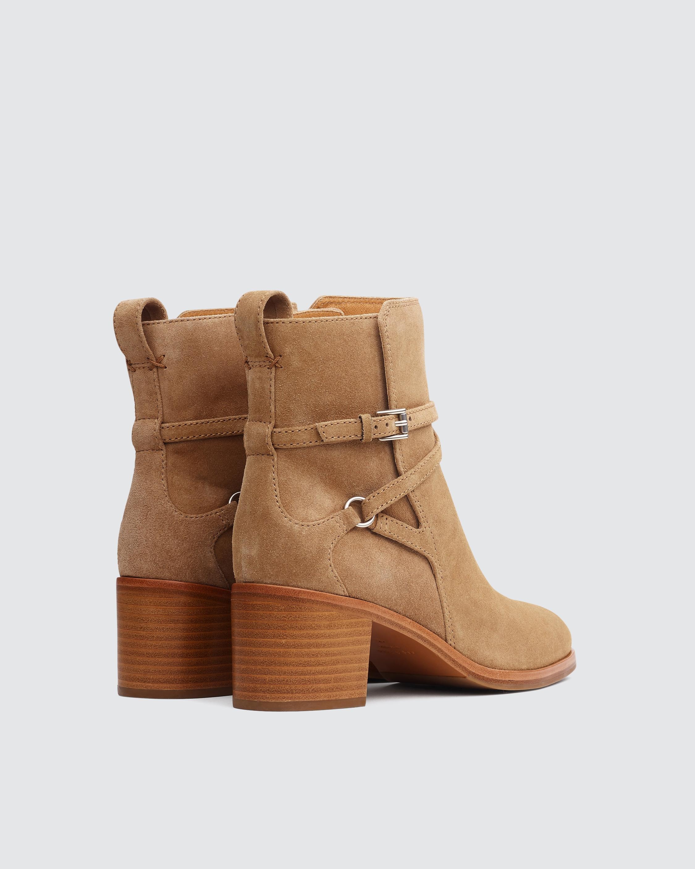 Hazel Buckle Boot - Suede
Chelsea Boot - 3