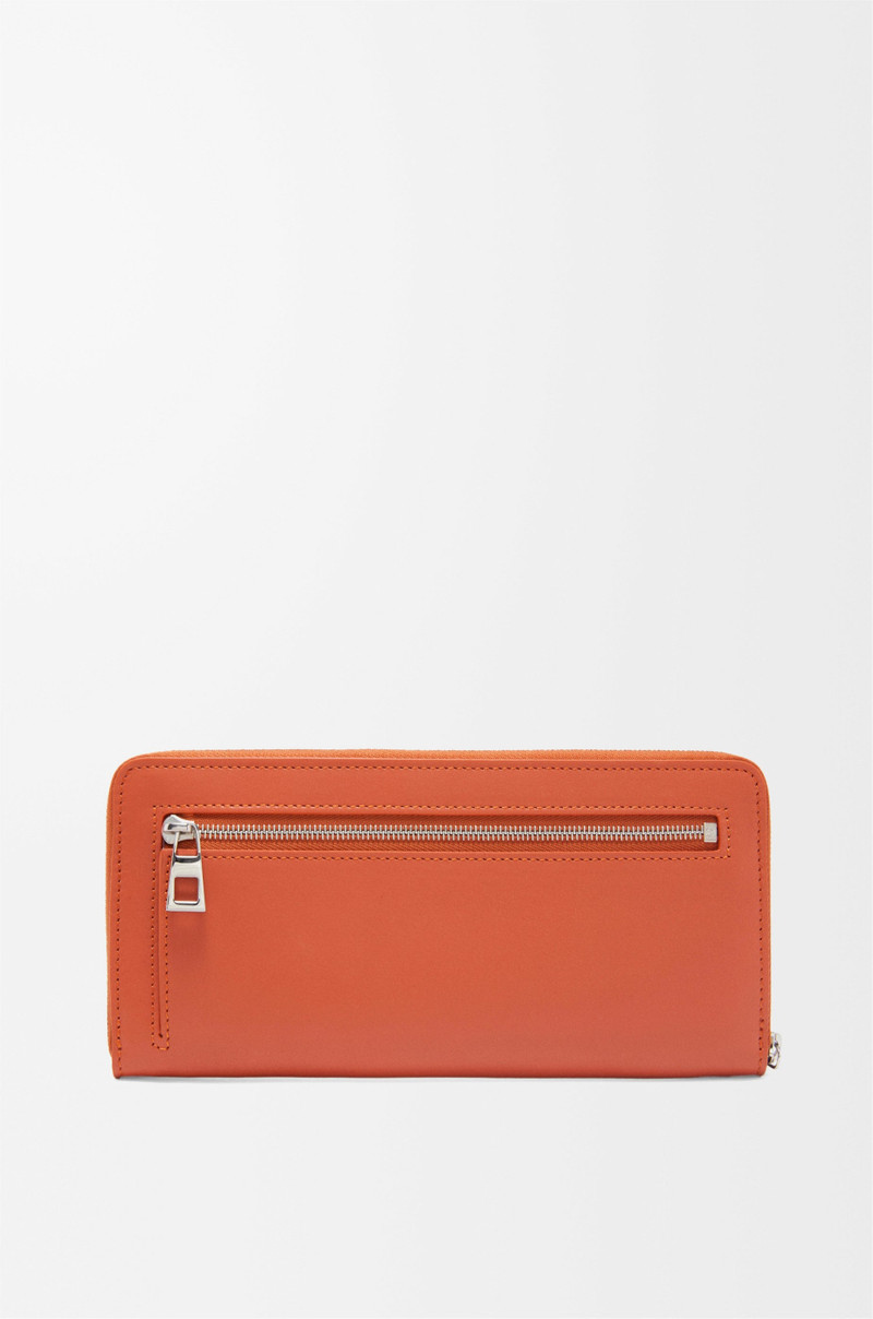 Knot zip around wallet in shiny nappa calfskin 3