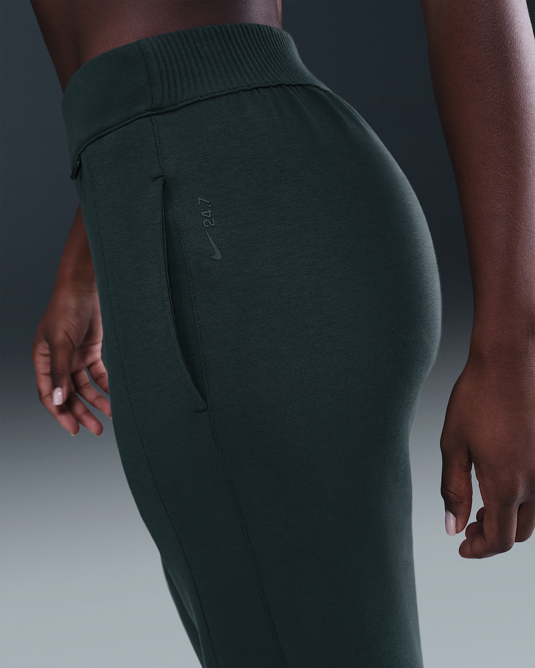 Nike 24.7 ImpossiblySoft Women's Dri-FIT Mid-Rise Joggers - 3