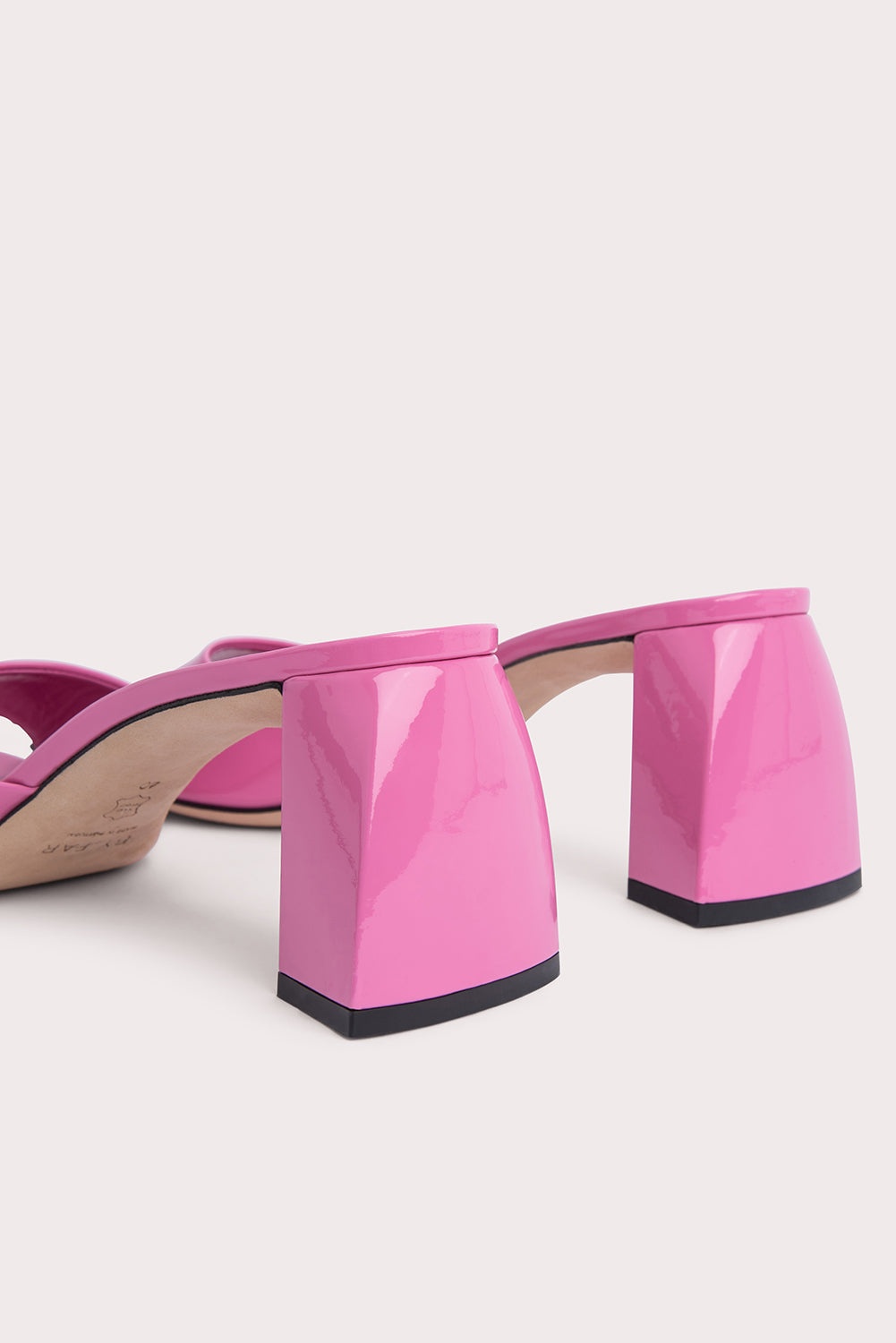 Romy Lipstick Patent Leather - 6