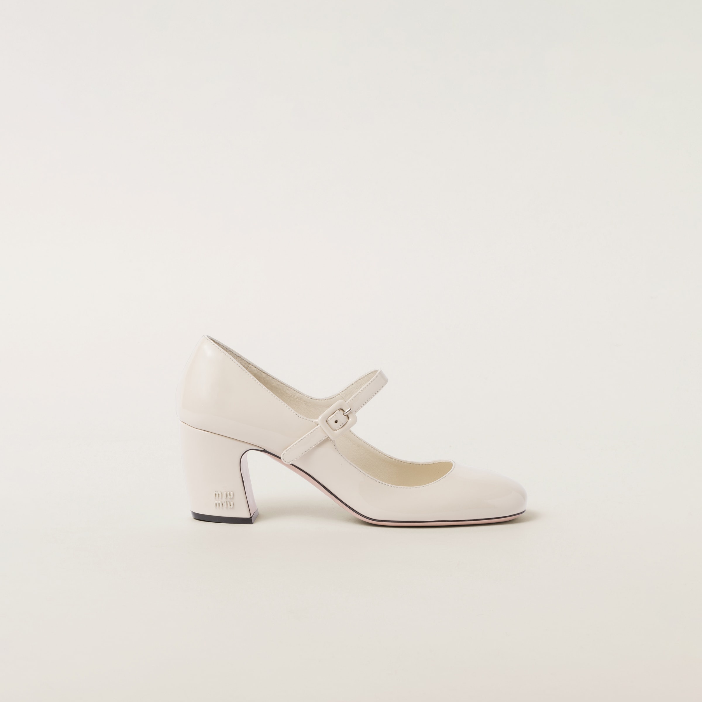 Patent leather pumps - 1