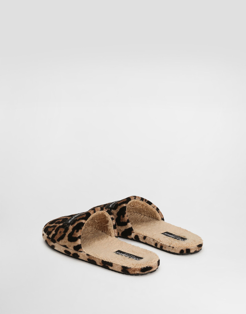 Dolce & Gabbana Leo-print dg hotel terry slippers outlook