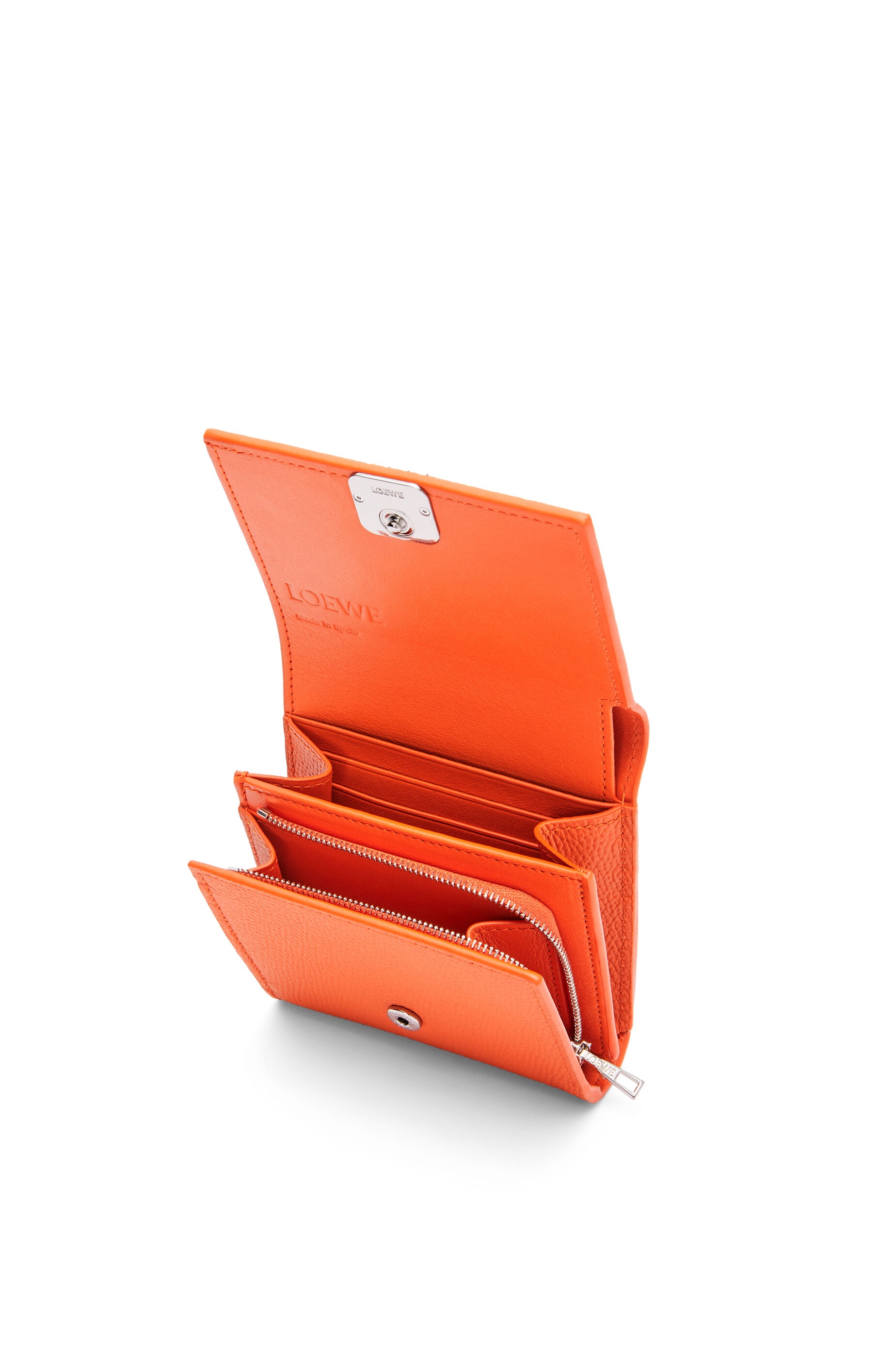 Anagram compact flap wallet in pebble grain calfskin - 2