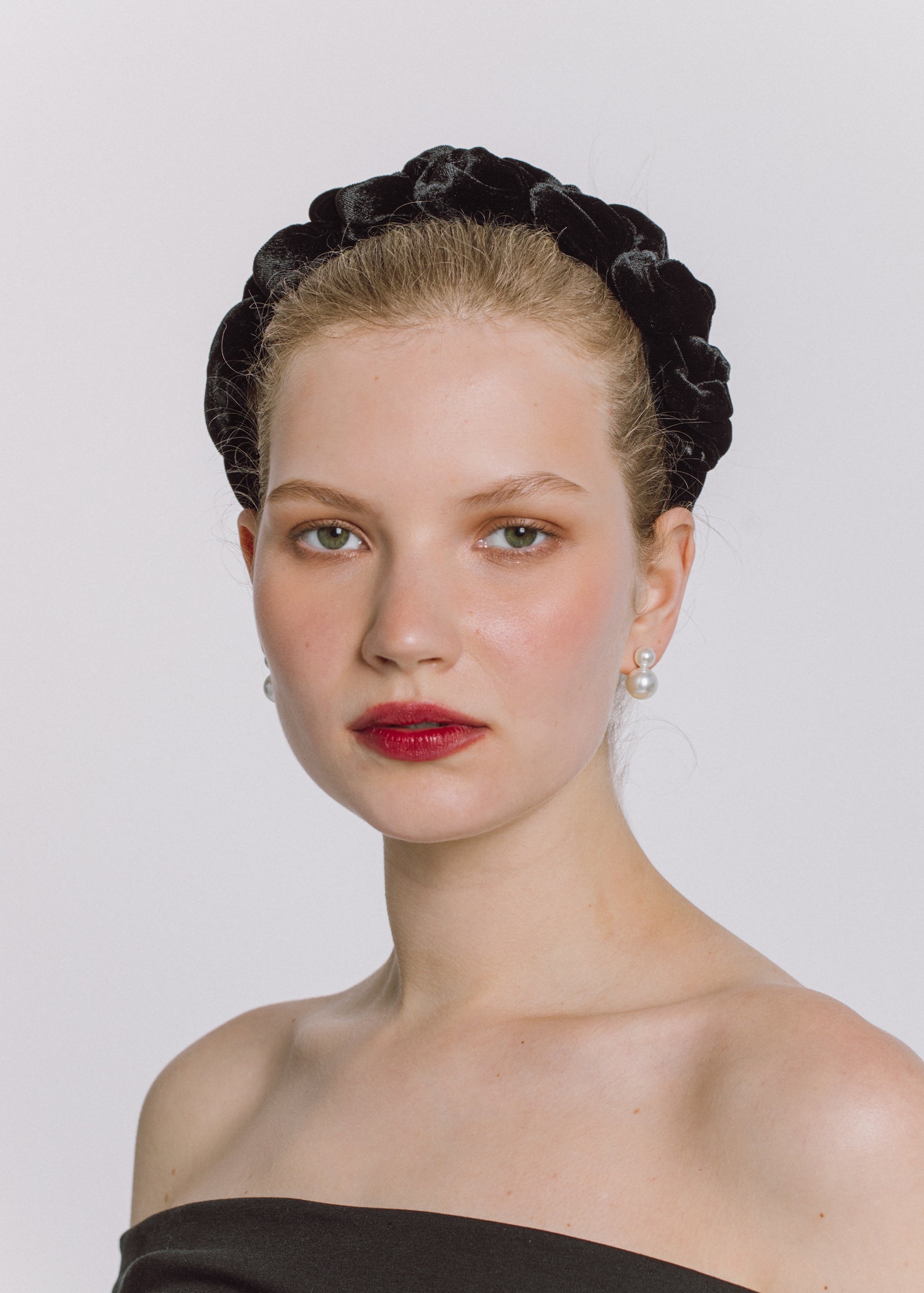 Lia Headband in Velvet - 2