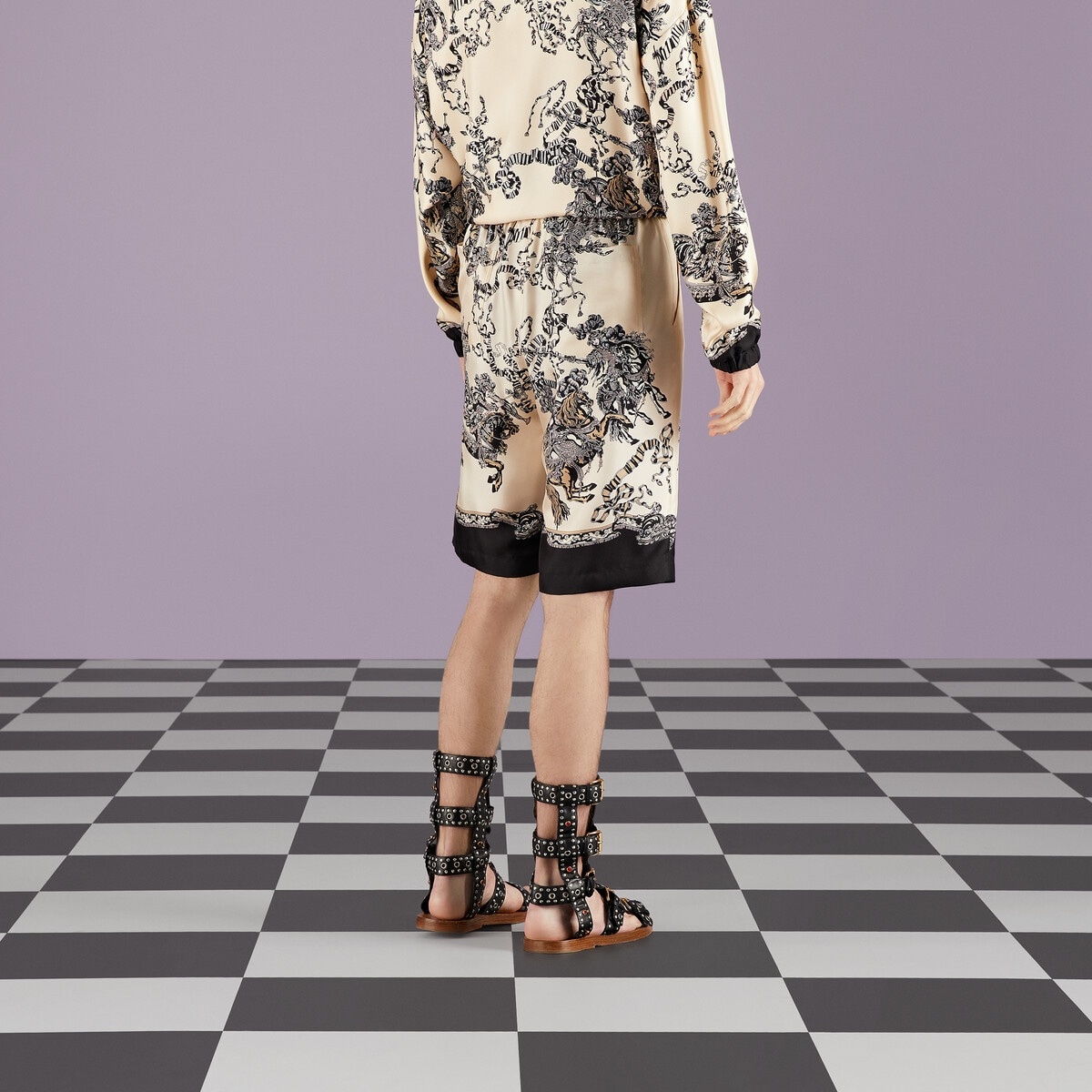 Silk short with roi soleil print - 6