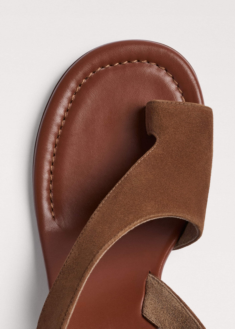 Asymmetric Heel 5