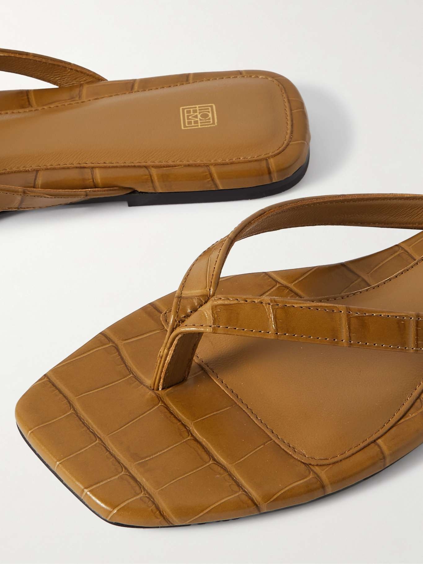 Croc-effect leather flip flops - 4