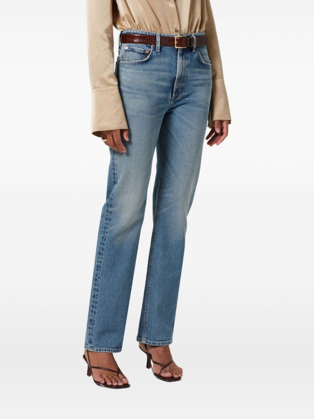 light-washed jeans - 5