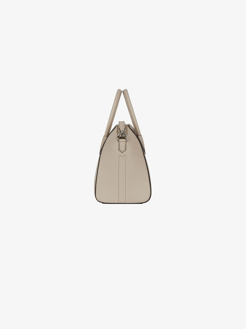 Givenchy Small Antigona bag in grained leather outlook