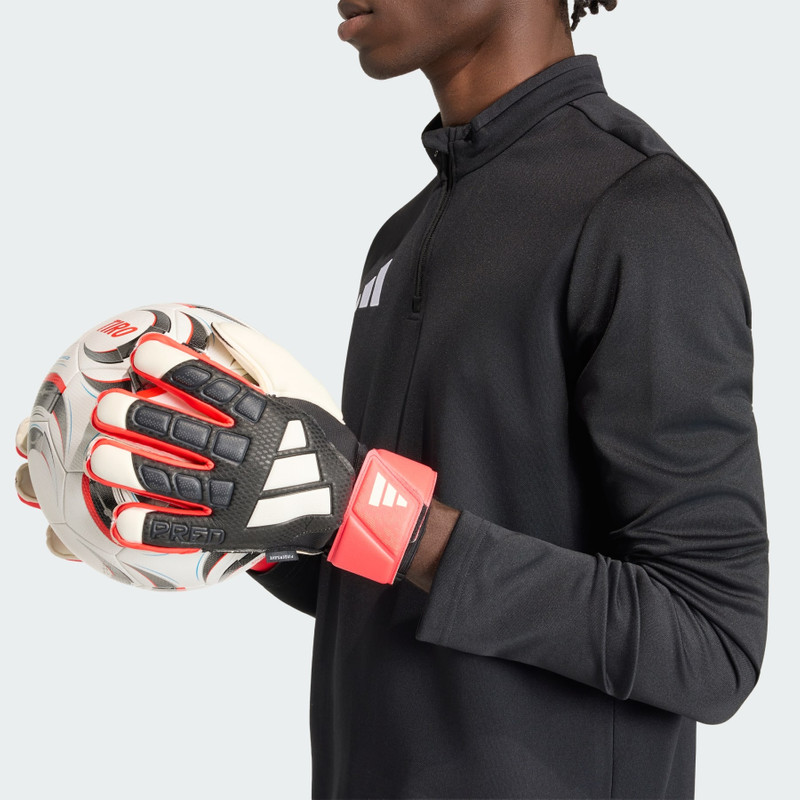Predator Match Fingersave Goalkeeper Glove 6