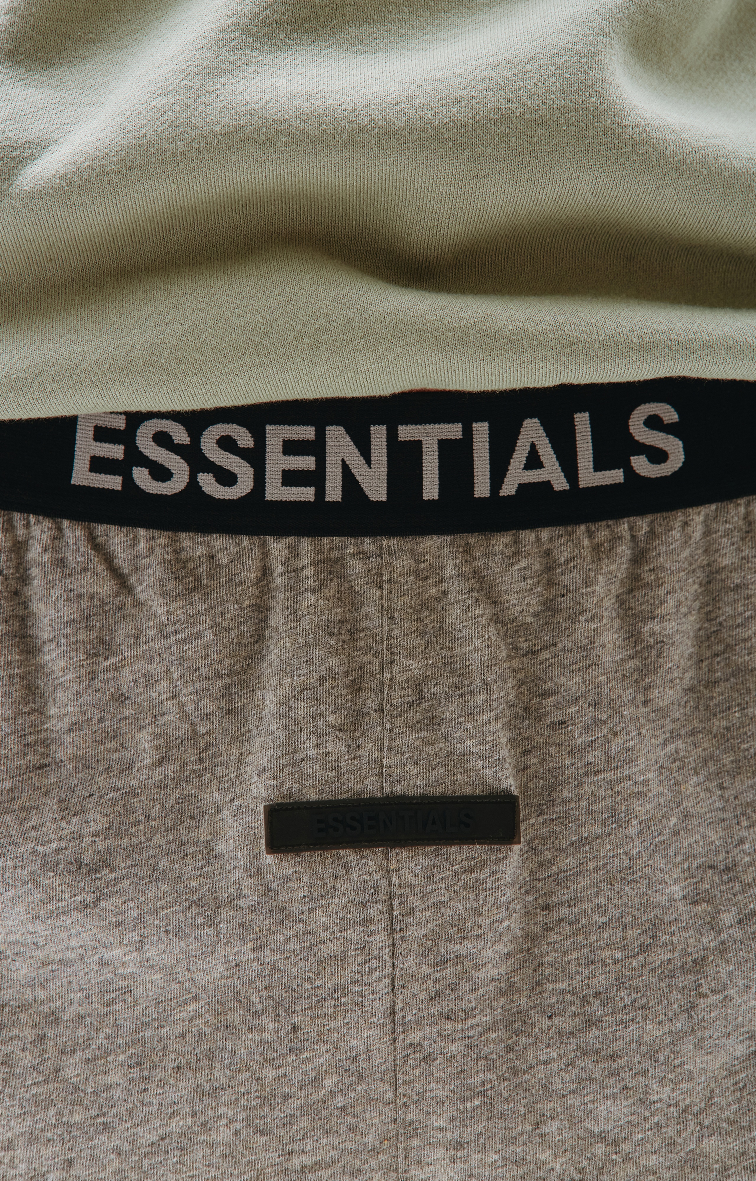 GREY LOGO SHORTS WITH ELASTIC - 4