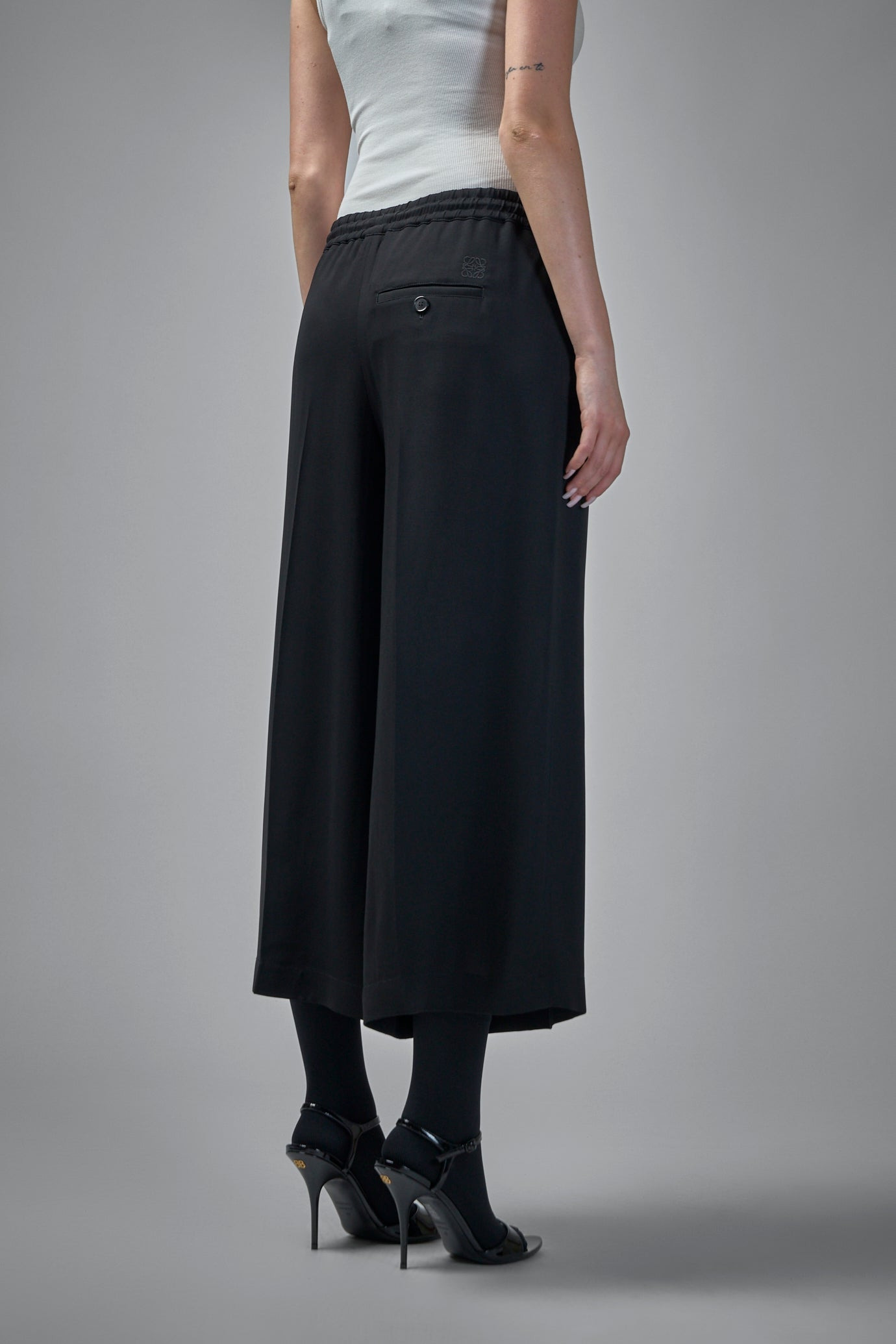 Cropped Trousers - 4