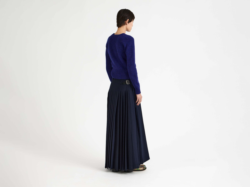 WOMENS KILT IN NAVY 3
