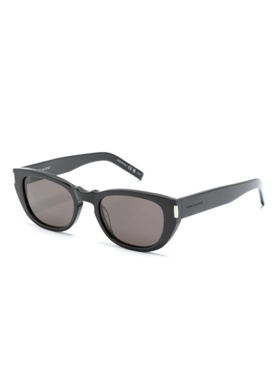 SAINT LAURENT cat-eye frame sunglasses outlook
