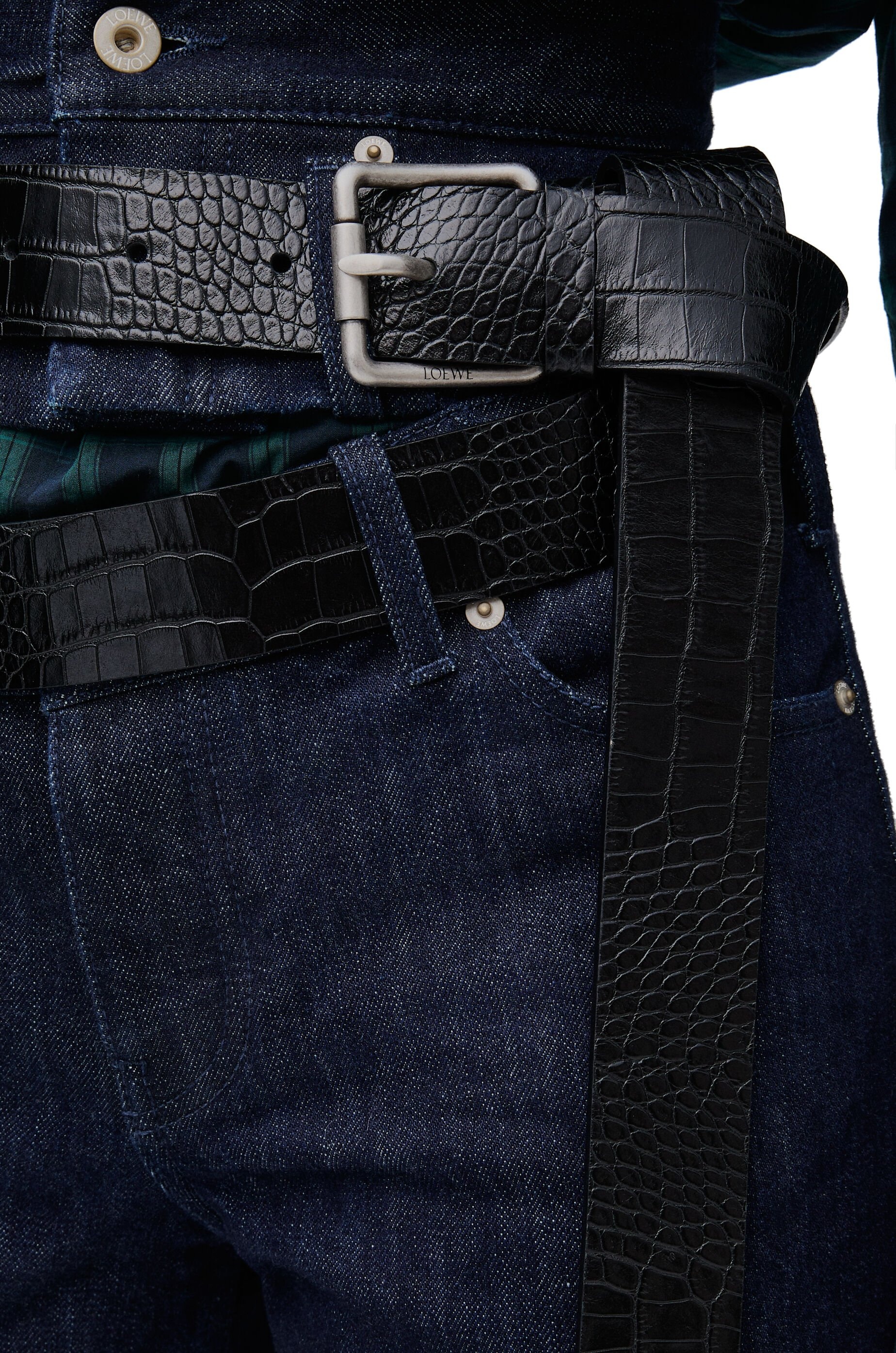 Belted jeans in denim - 5