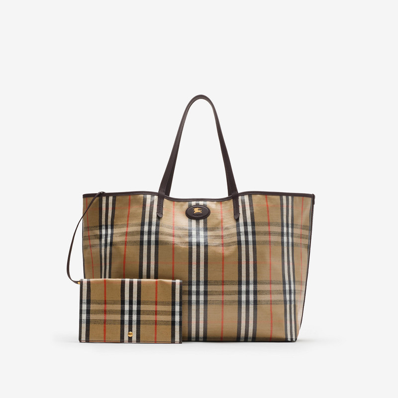 Burberry Large Highlands Tote outlook