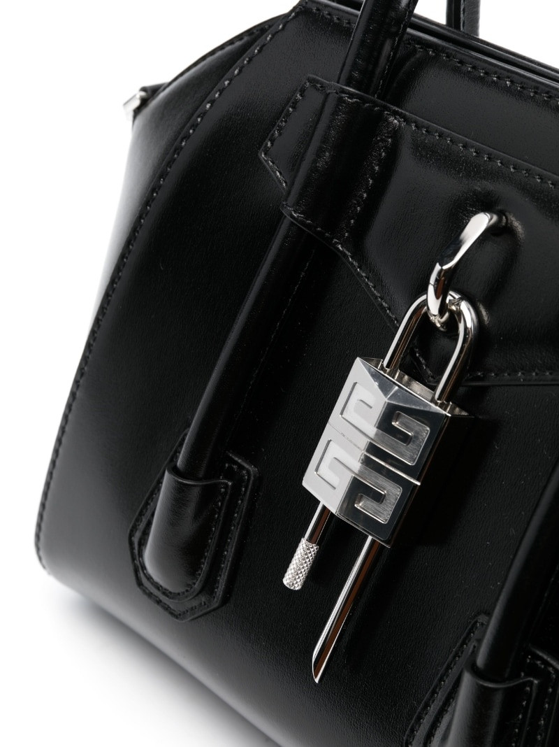 Antigona Lock leather bag 5
