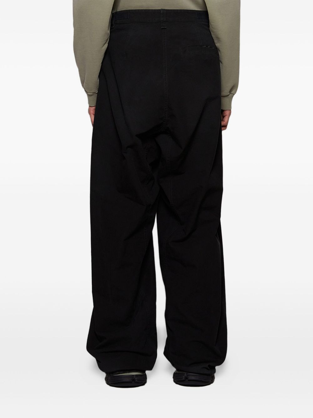 buckle-fastening drop-crotch trousers - 5