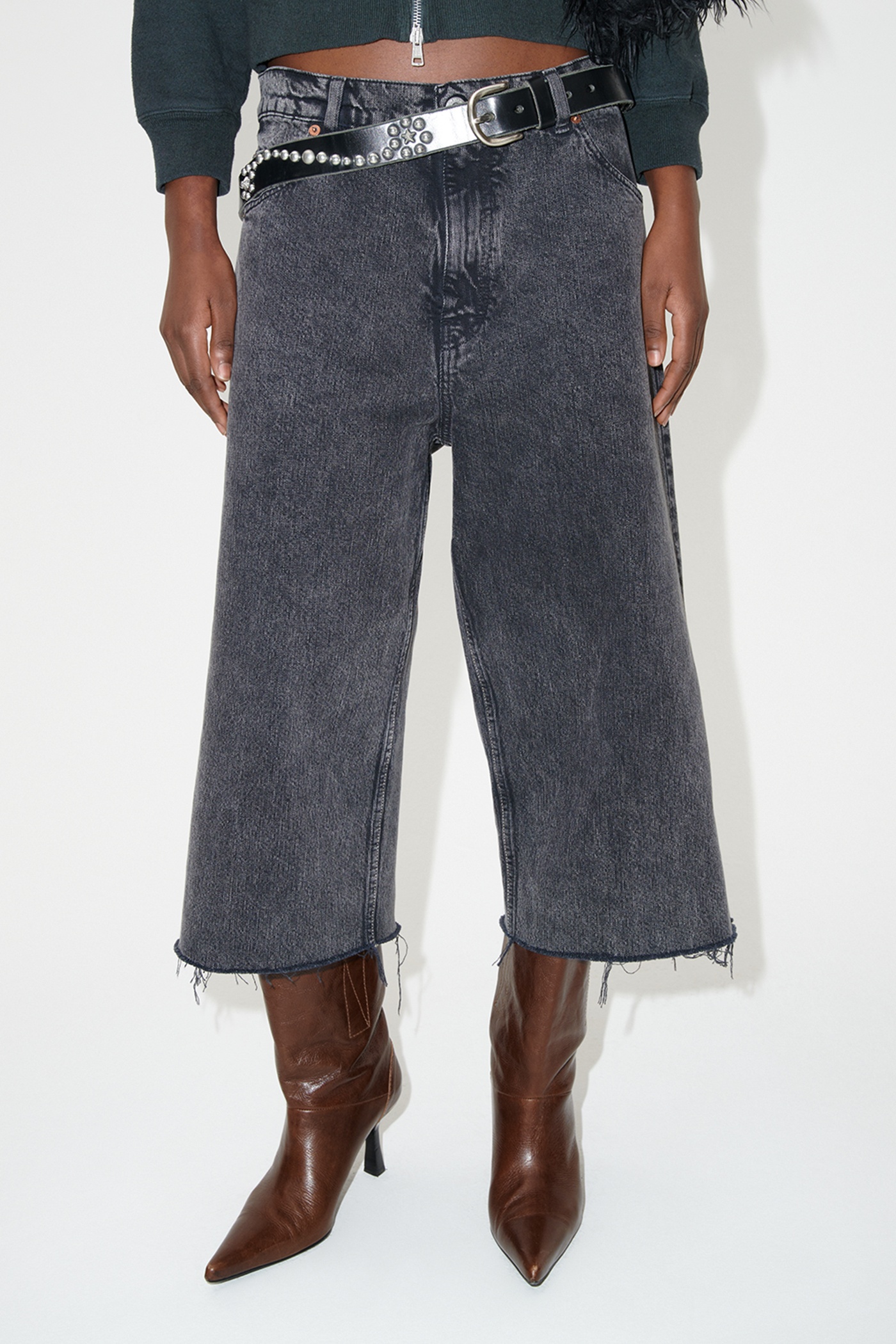 Half Cut Overdyed Black Chain Twill - 3