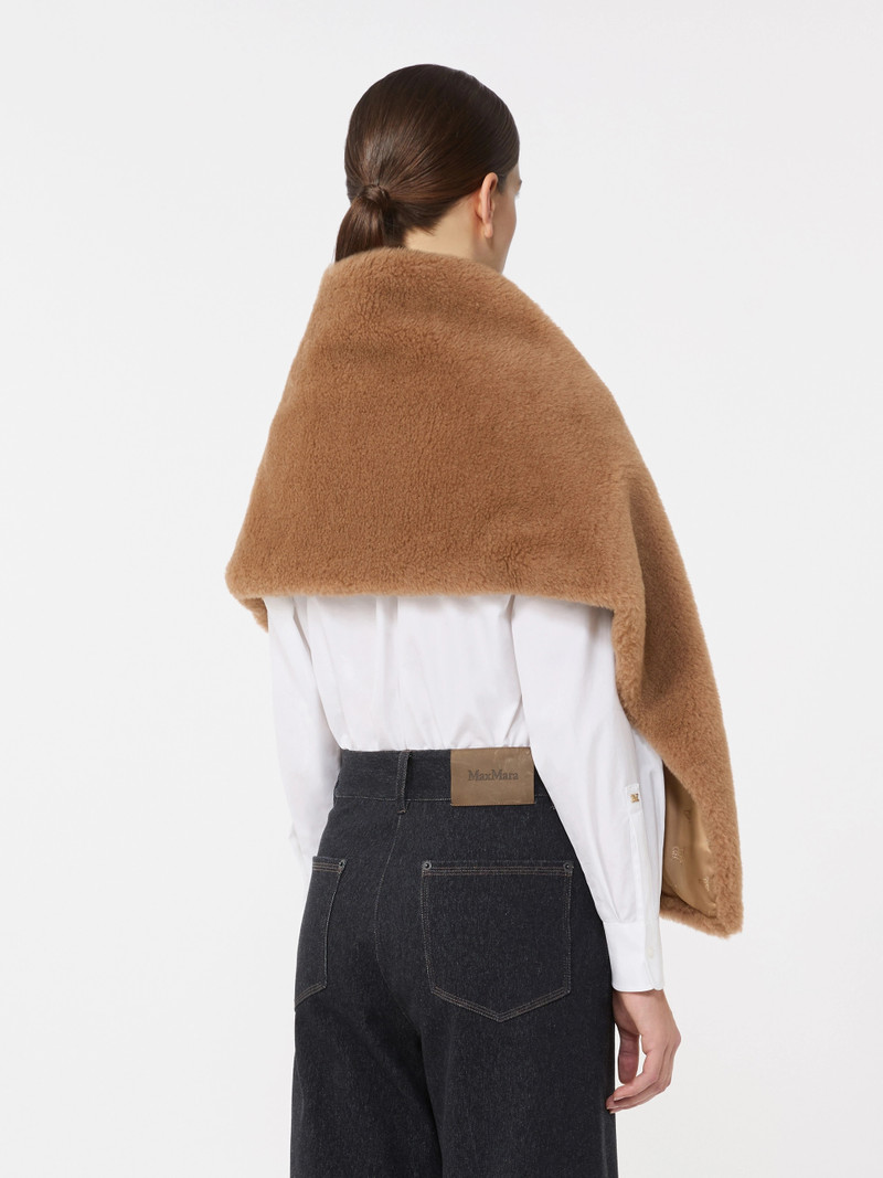 SESAMO Teddy fabric stole - CAMEL 3
