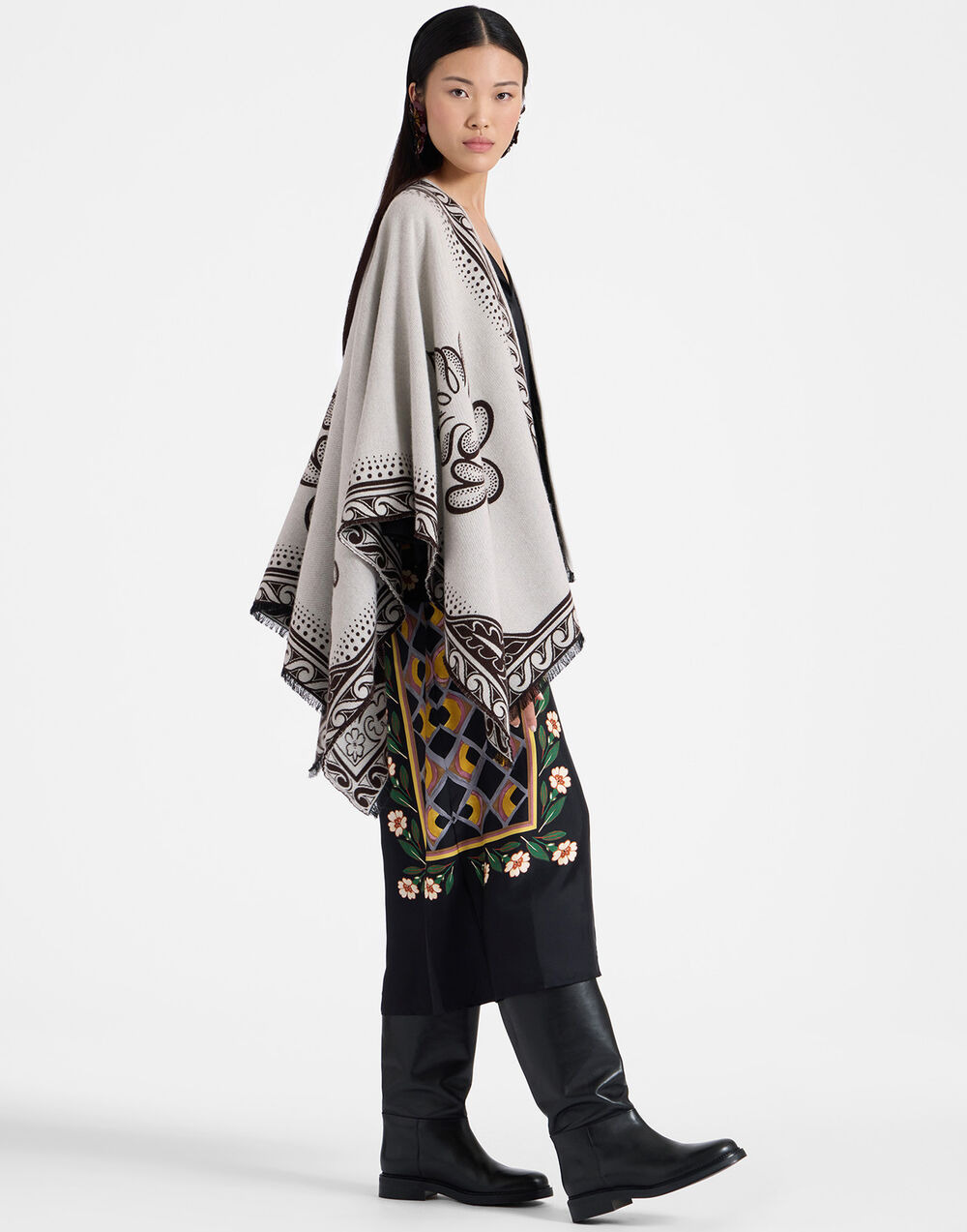 Poncho - 4