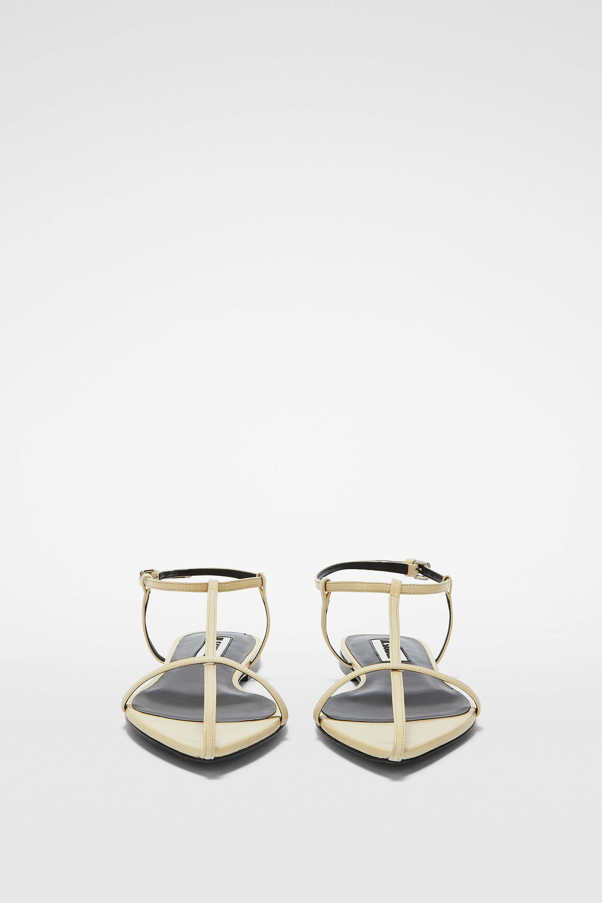 Flat Sandals - 5