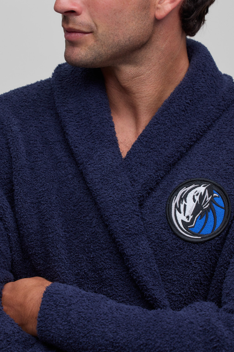 CozyChic® Dallas Mavericks™ Unisex Robe 4