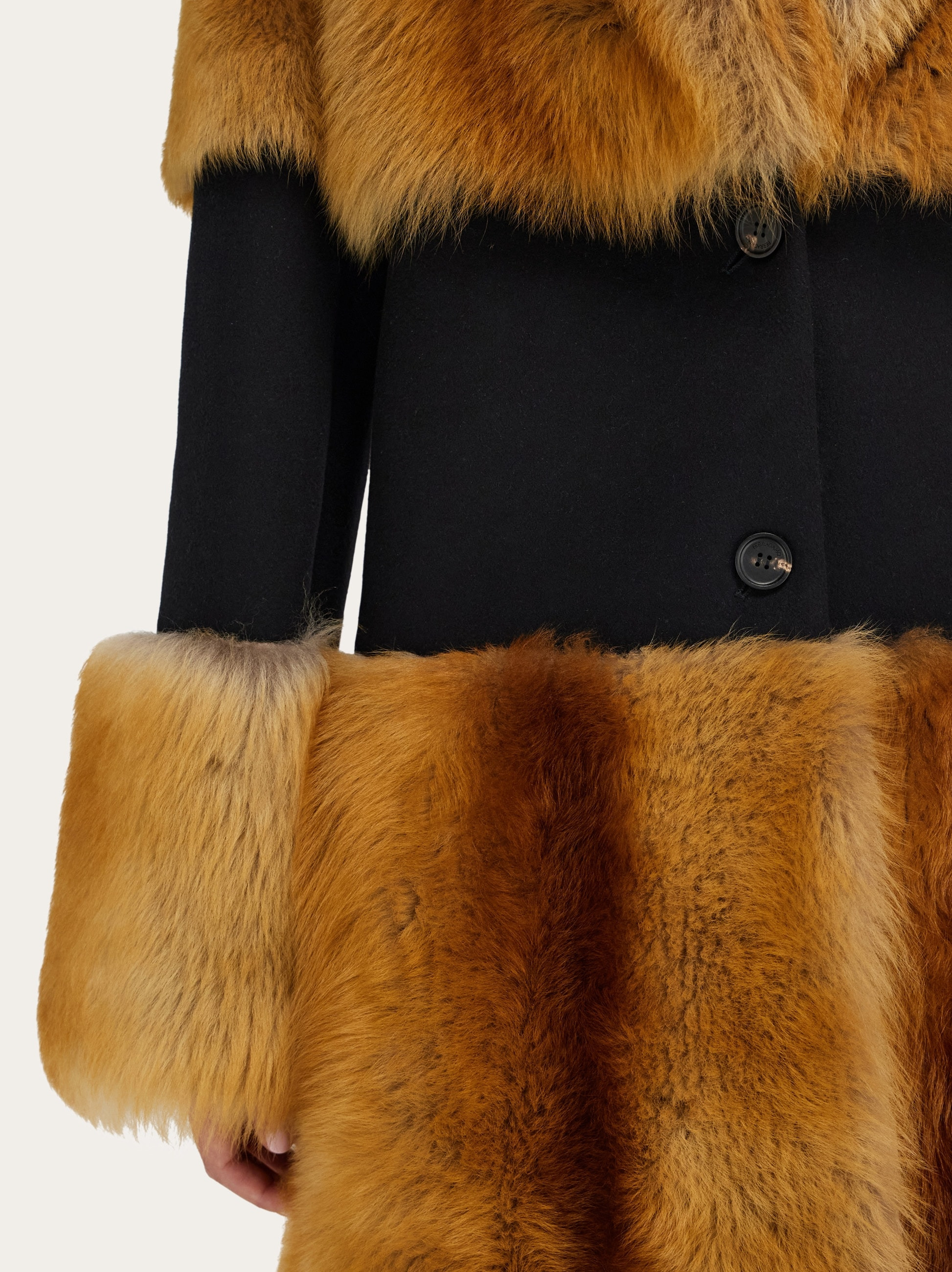 Shearling coat with wool inlay - 6