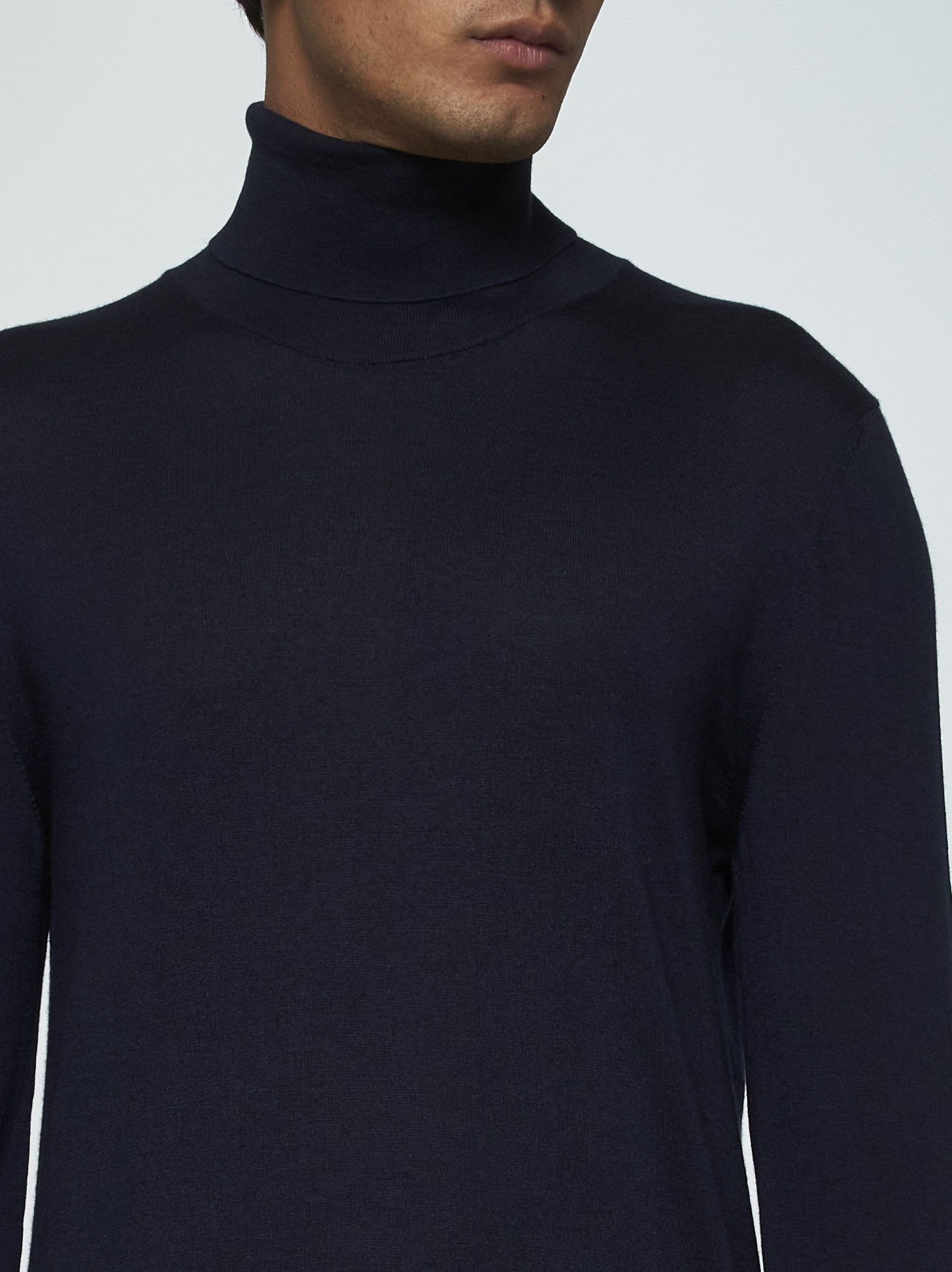 Cashmere and silk turtleneck - 5