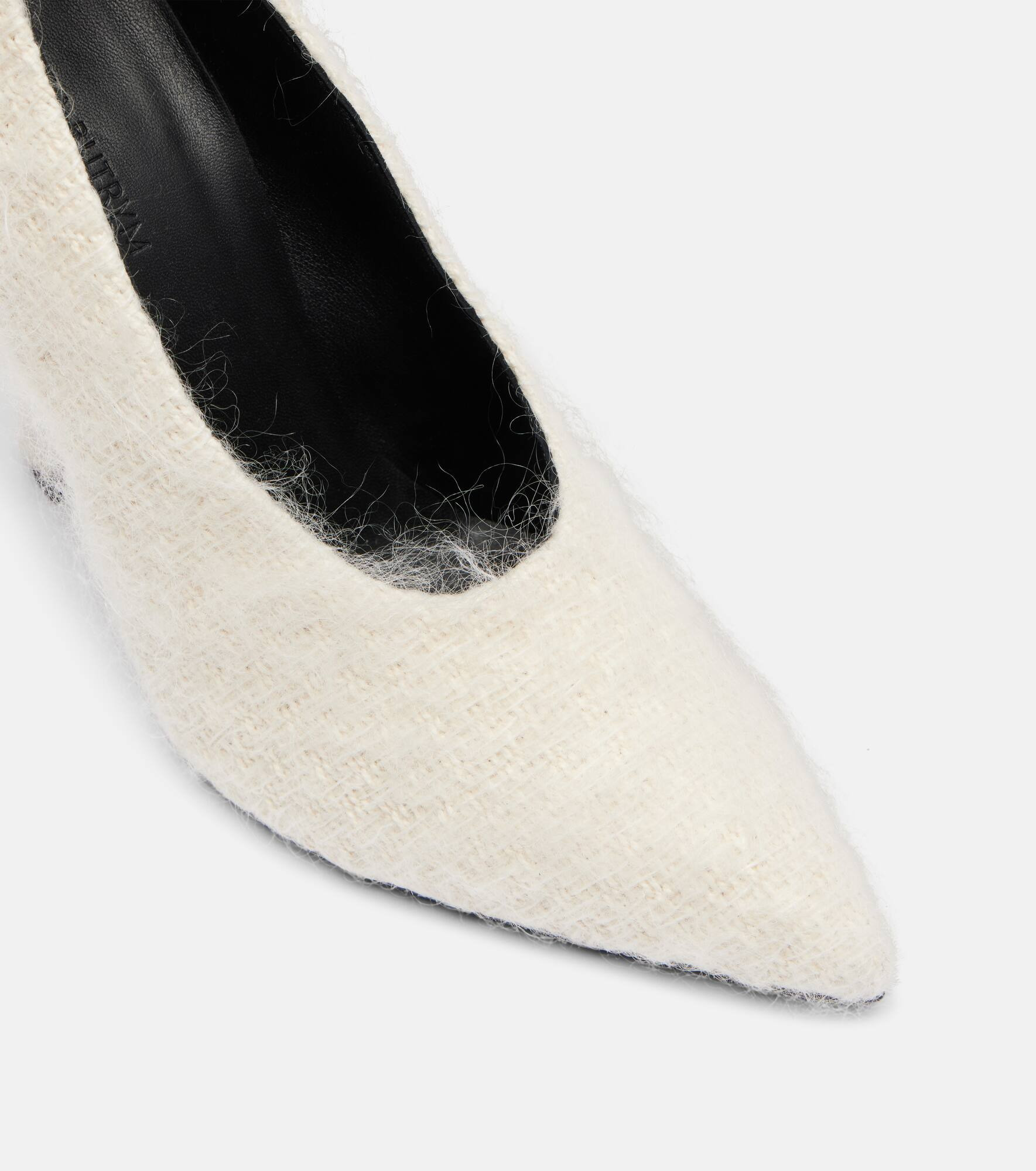 Leather-trimmed pumps - 5