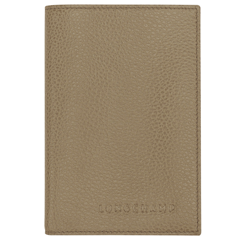 Le Foulonné Passport cover 1