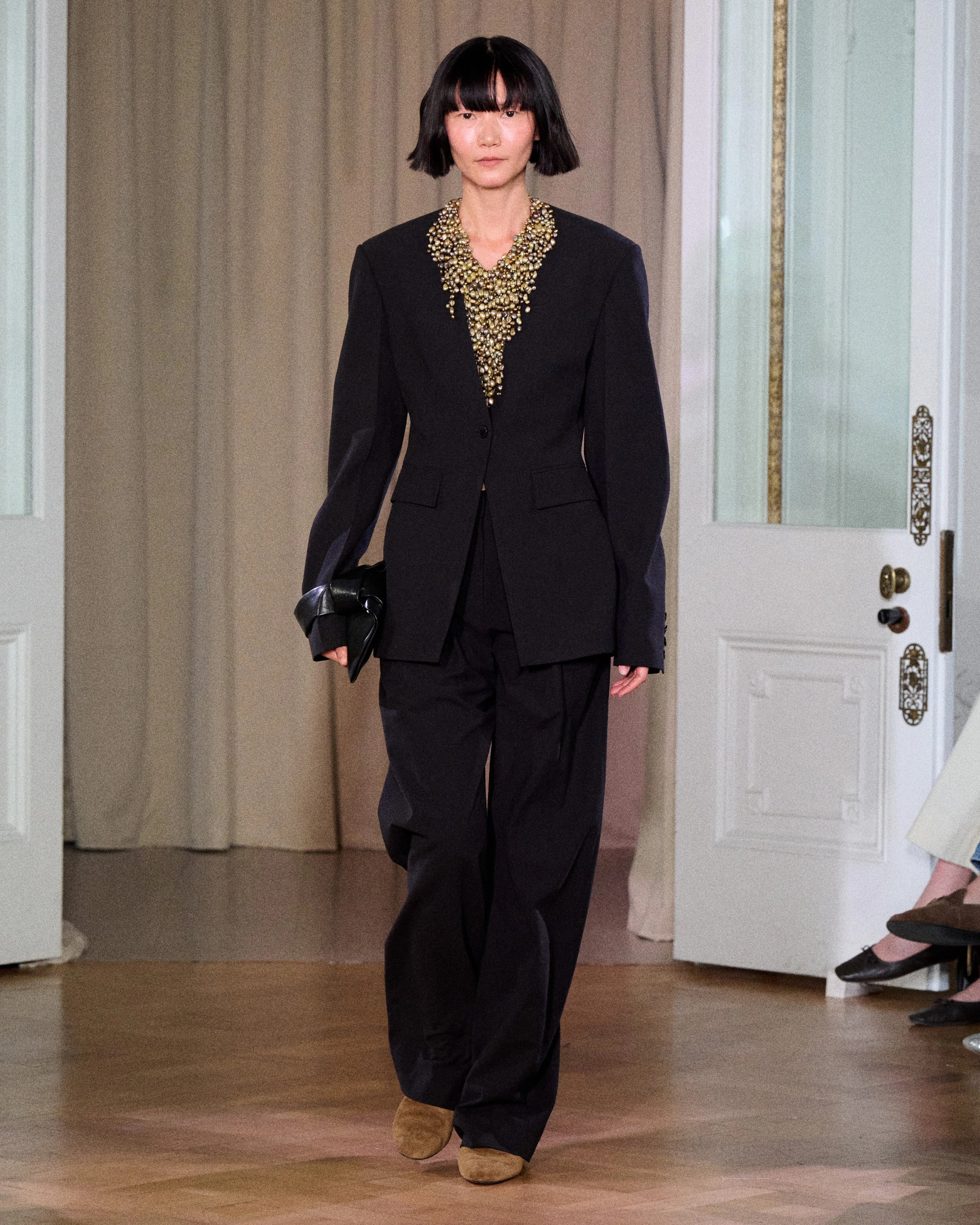 Collarless blazer - 1