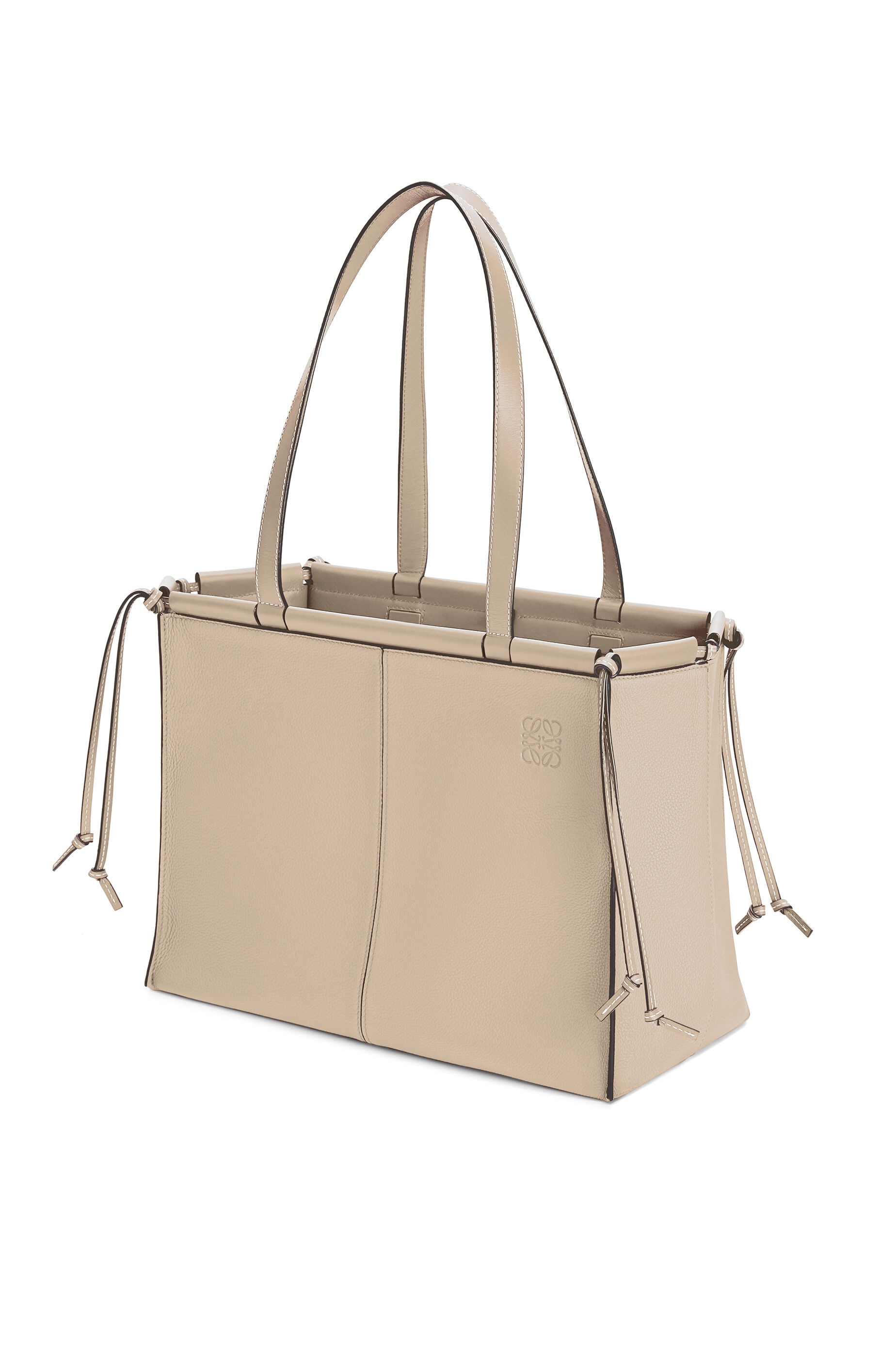 Cushion tote bag in soft grained calfskin - 3