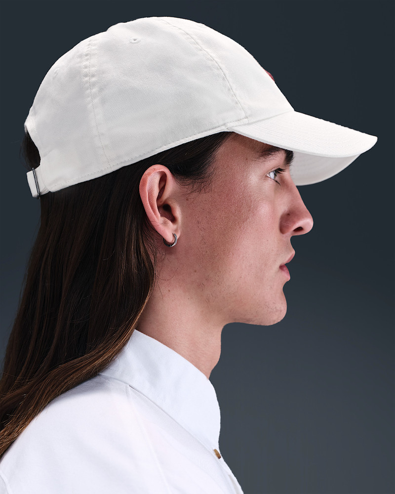 Nike Club Unstructured Futura Wash Cap 4