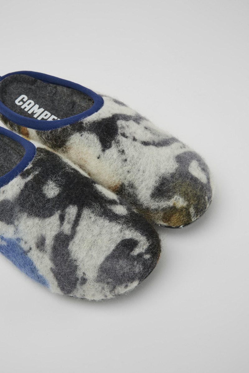 Wabi Blue and black recycled wool slippers for men 2