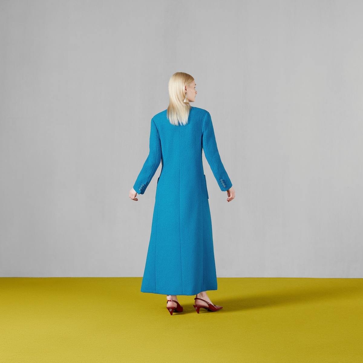 Bouclé wool coat with embroidery - 3