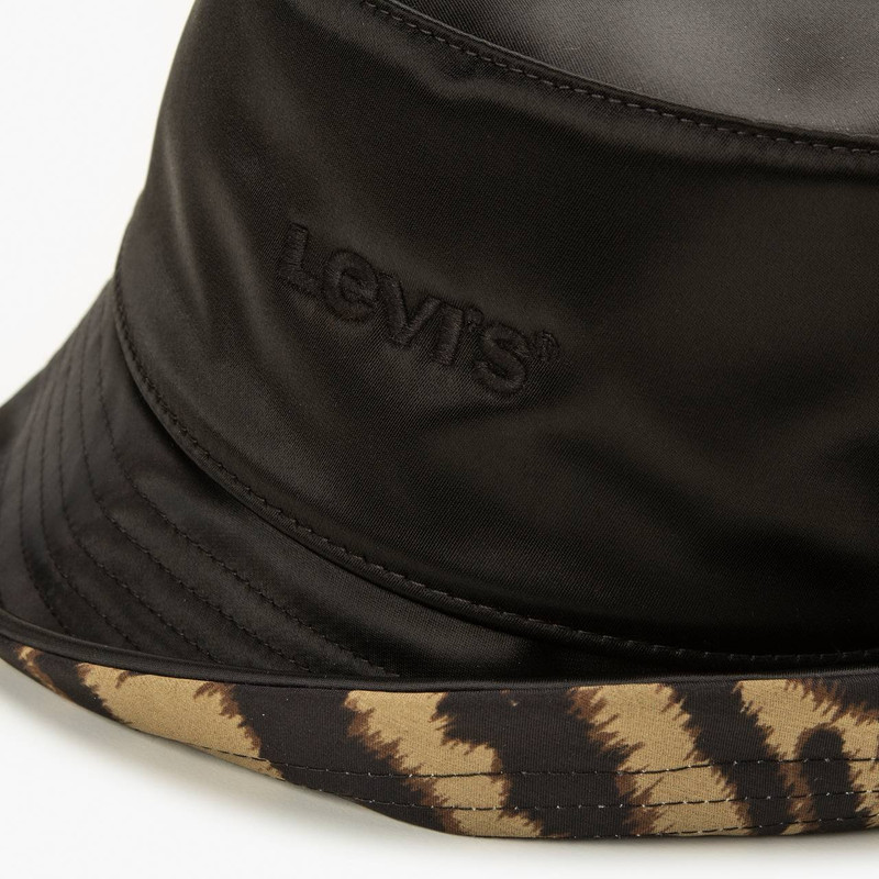 REVERSIBLE BUCKET HAT 4