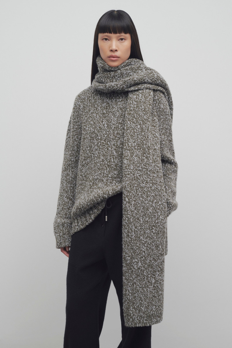 Hobe Scarf in Cashmere 3