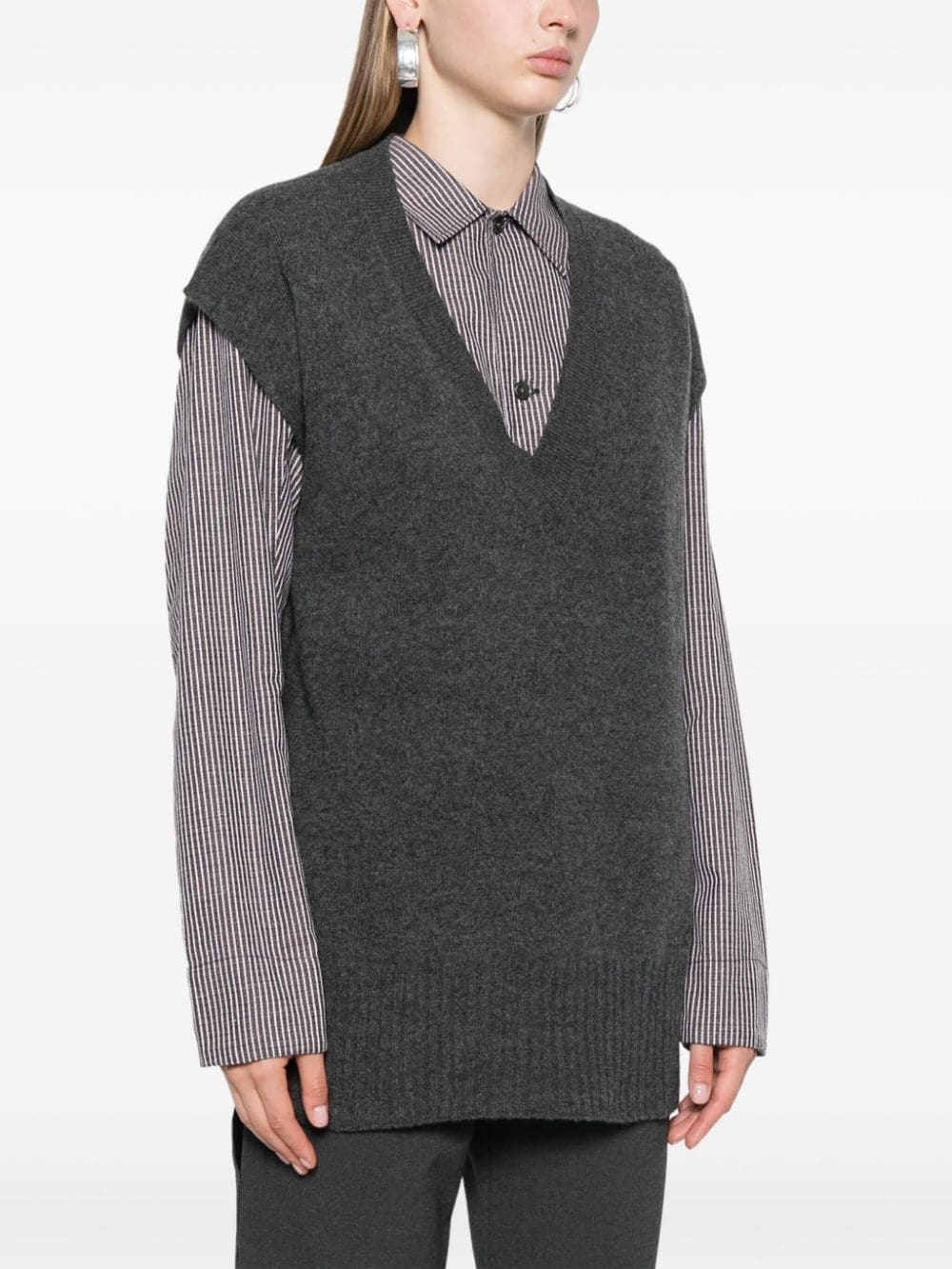 V-neck fine-knit gilet - 3