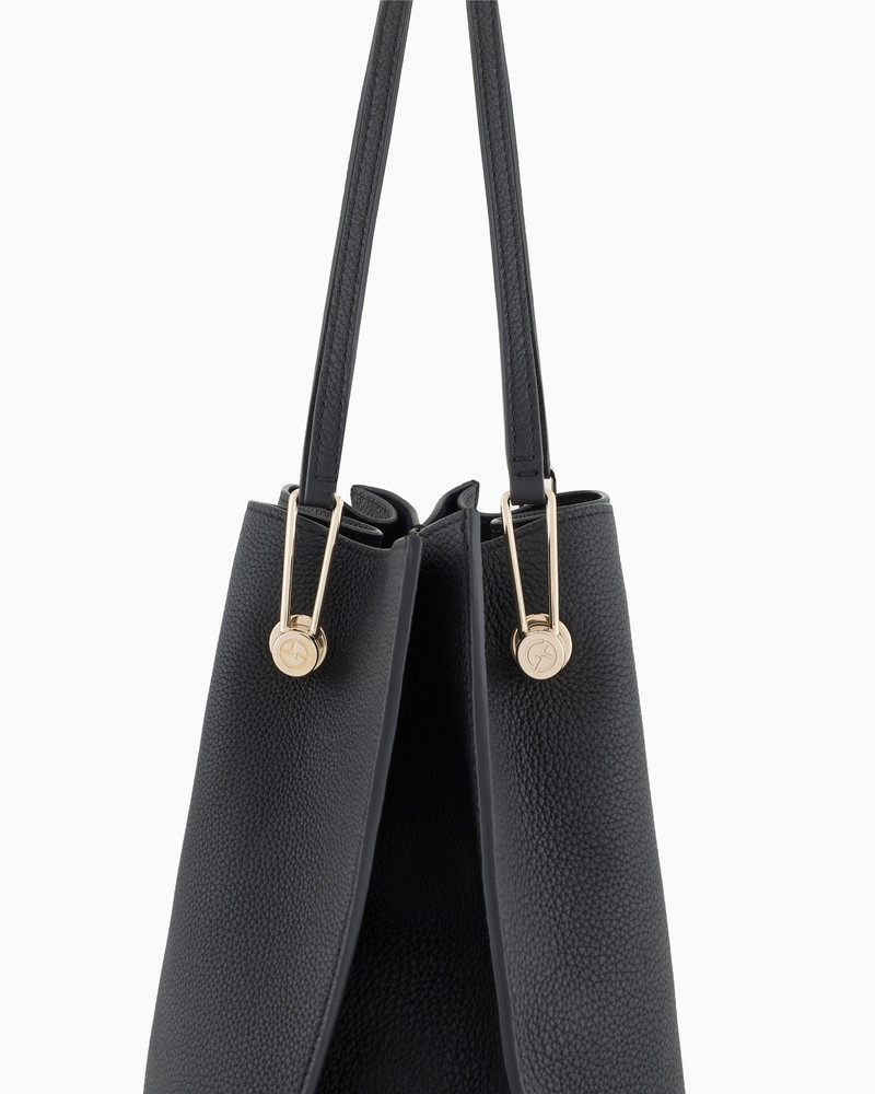 MEDIUM SHOPPER BAG IN PEBBLED LEATHER 5