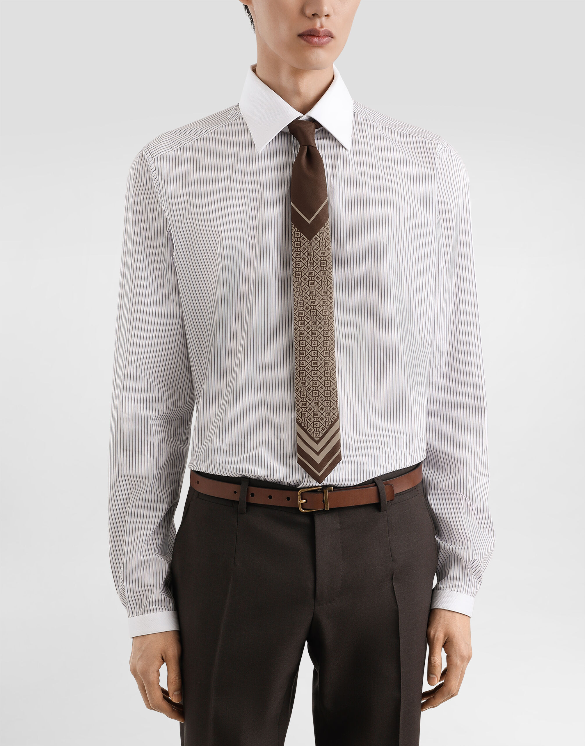 Micro-design and logo twill print - 2