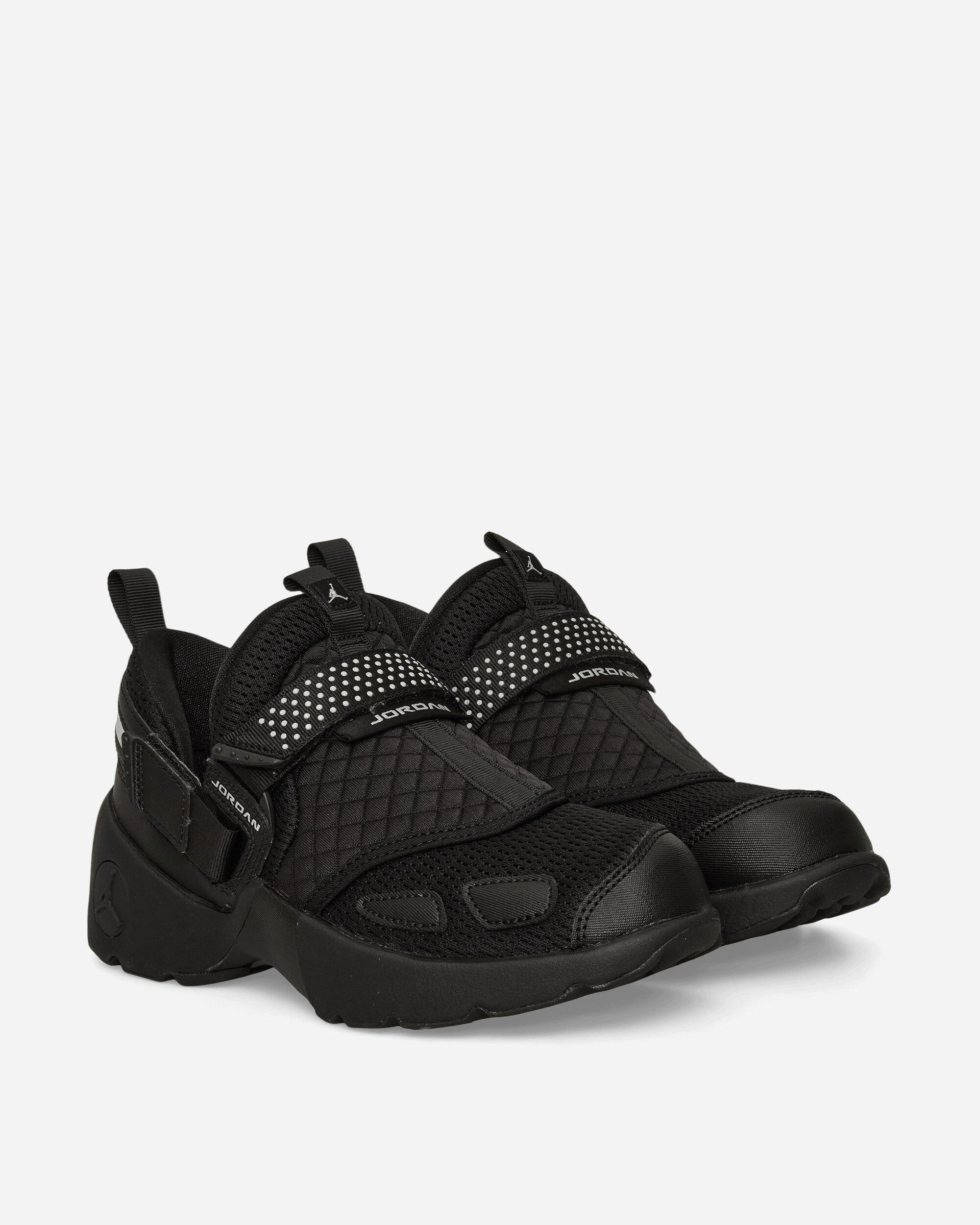 Women's Jordan Trunner LX Sneakers Black - 2