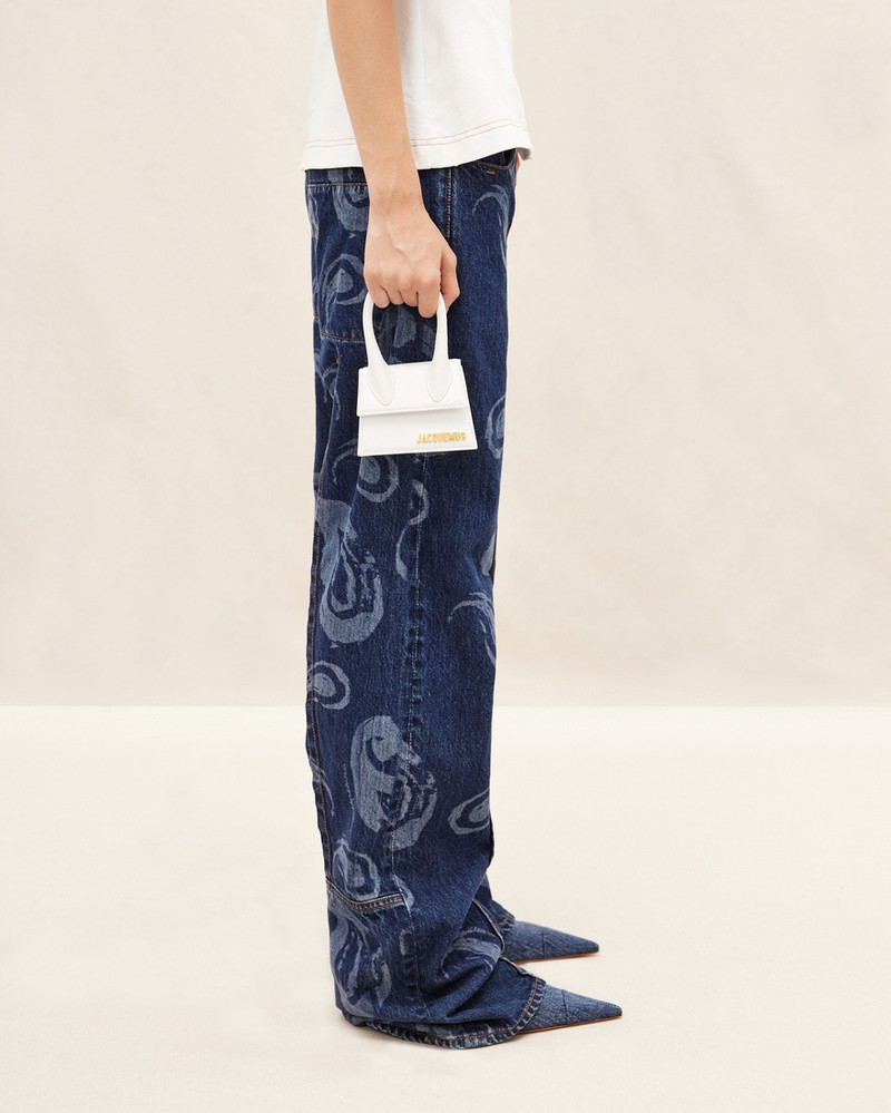 JACQUEMUS Le Chiquito outlook