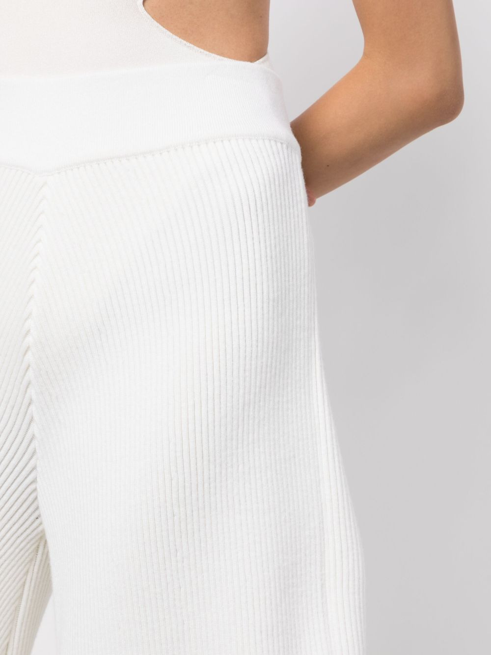 oversize-leg high-waist trousers - 5