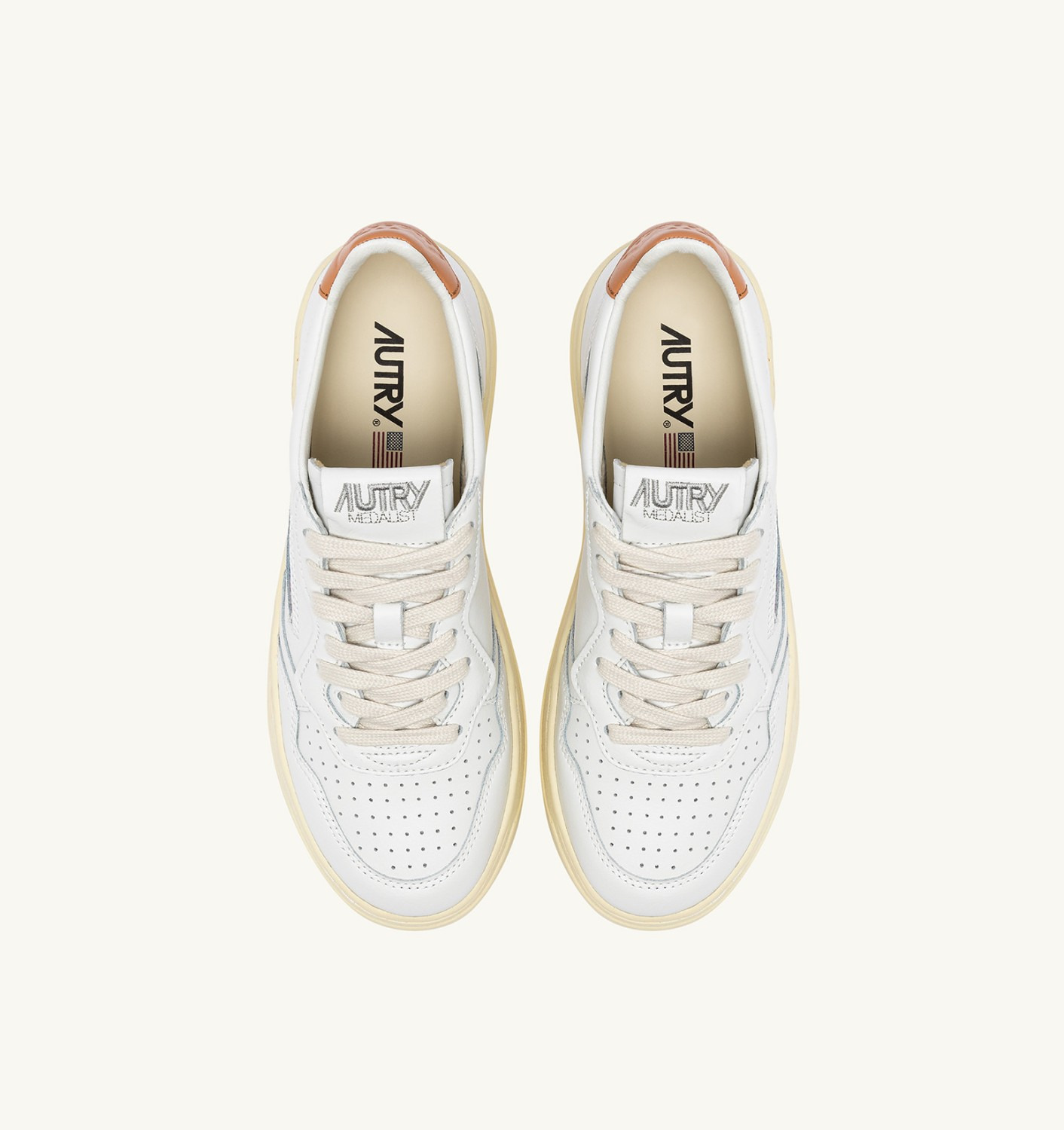 MEDALIST LOW SNEAKERS IN WHITE AND SANDSTORM LEATHER - 5