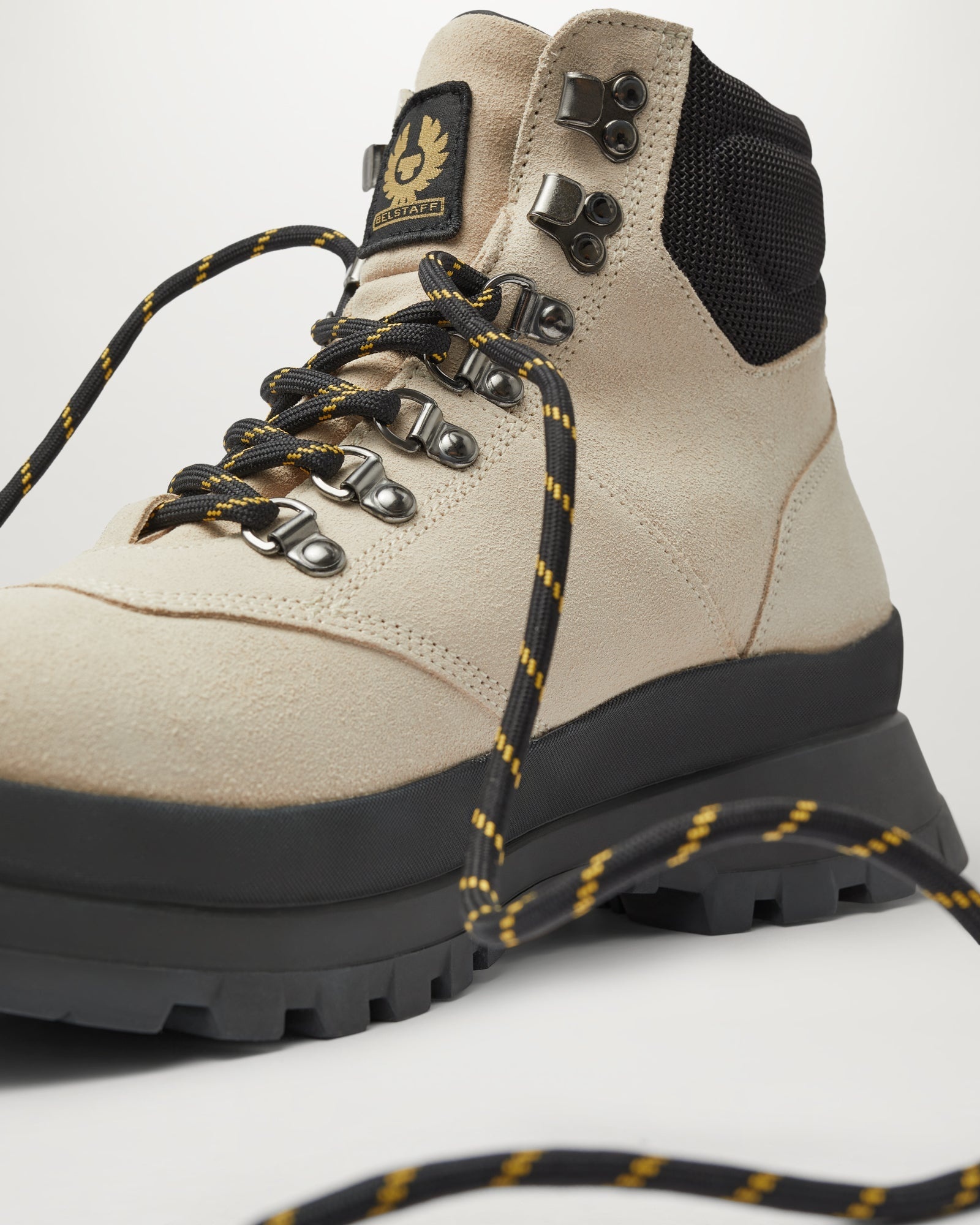 SCRAMBLE HIKING BOOTS - 5