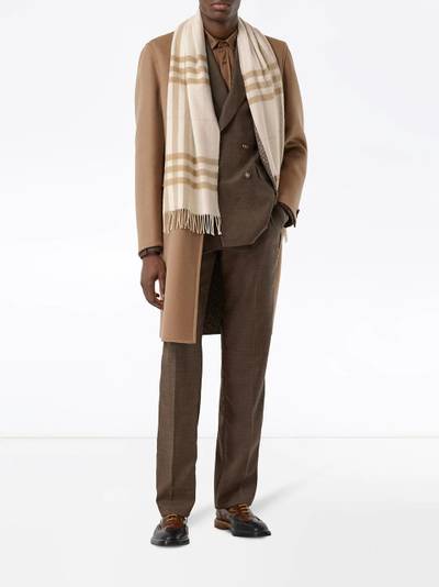 Burberry The Classic Check cashmere scarf outlook