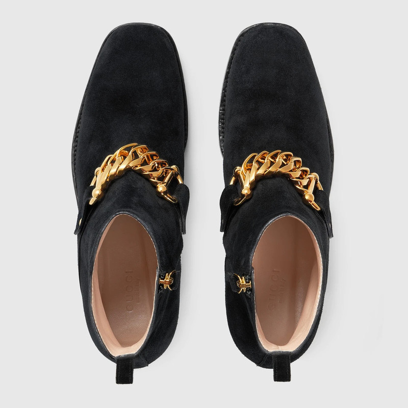 Women's ankle boot with chain 3