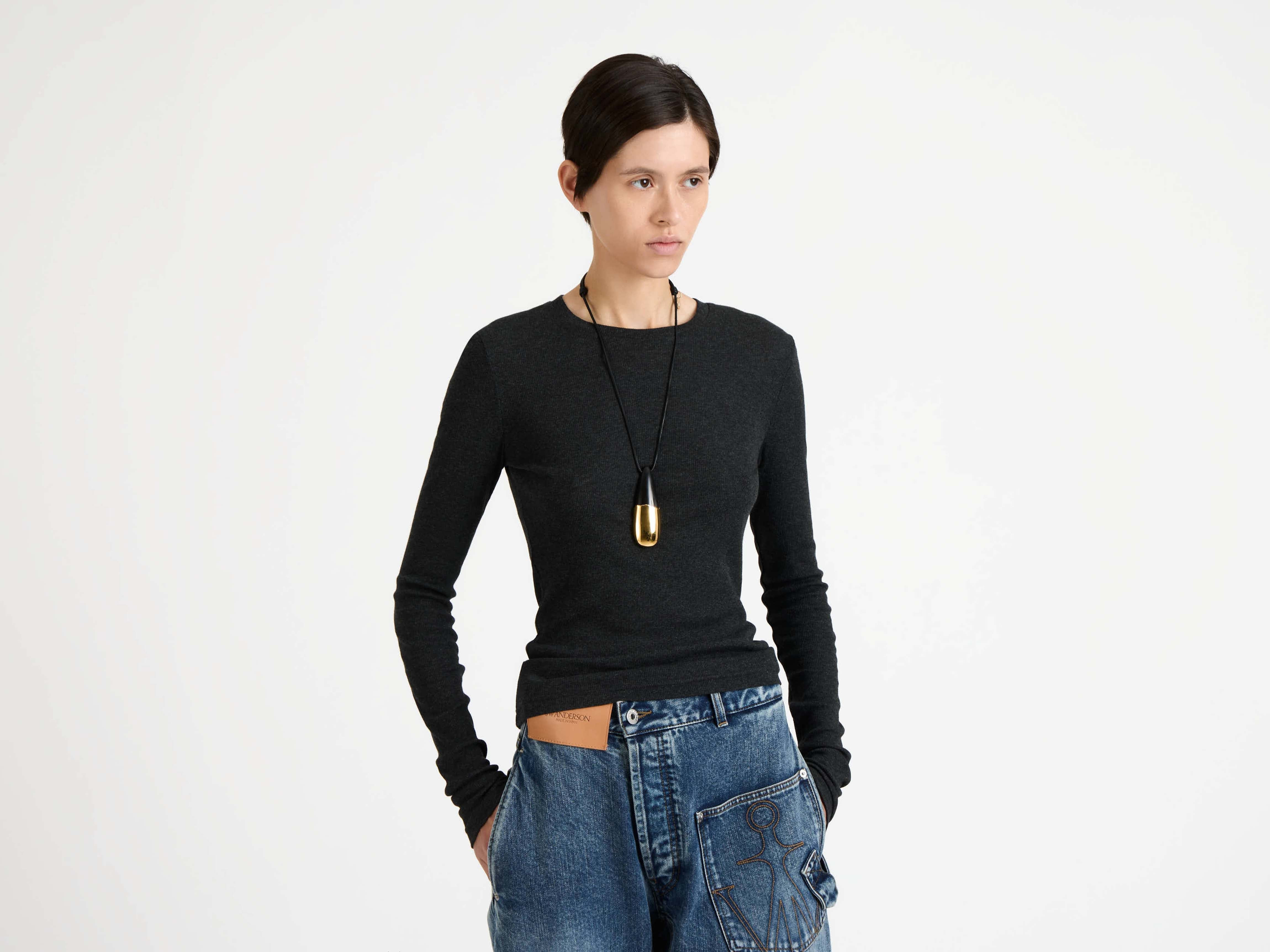 LONG SLEEVE CREW NECKLINE TOP IN CHARCOAL MELANGE - 5