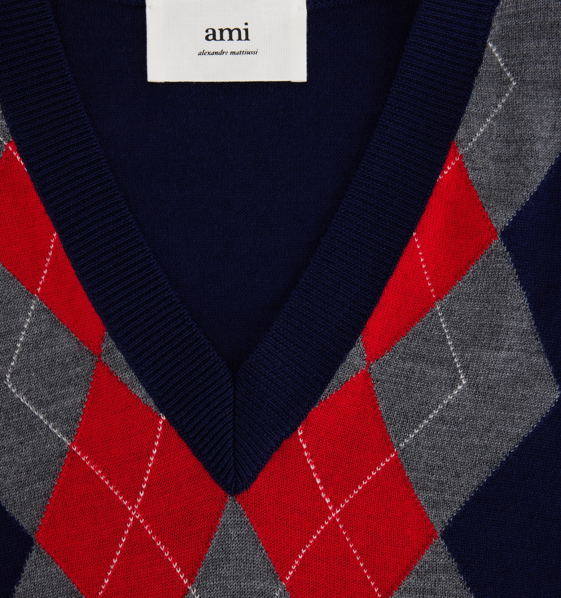 Sleeveless Argyle Sweater - 4